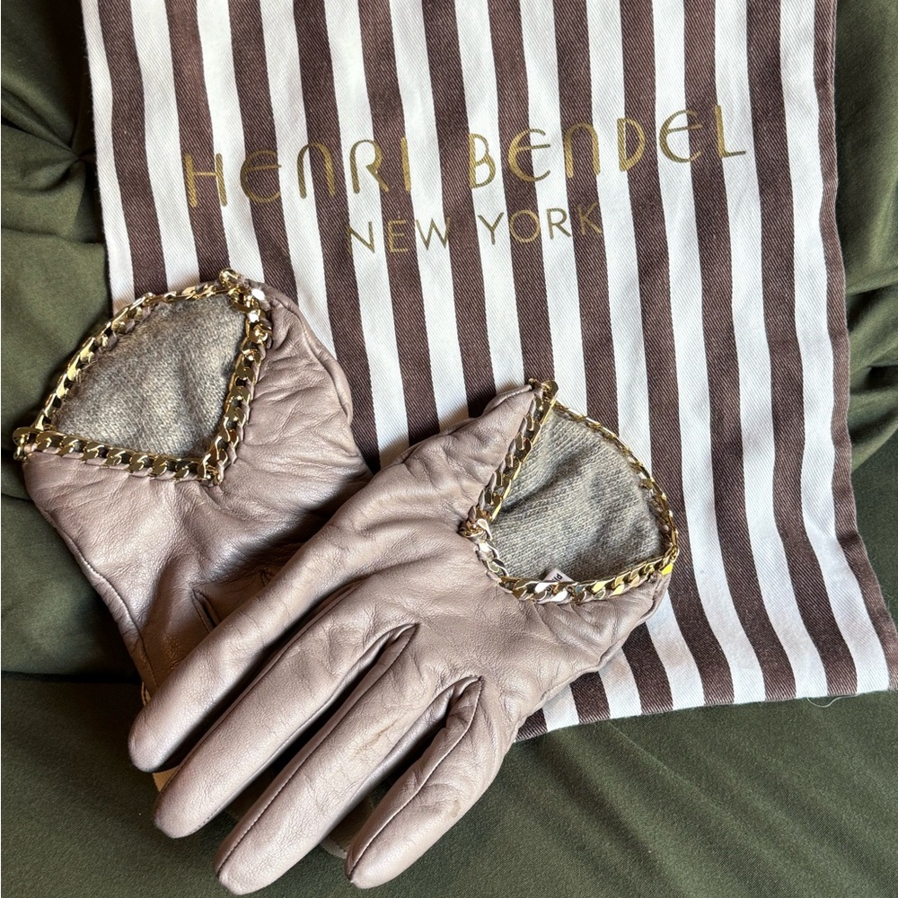 Henri Bendel Taupe Leather Gloves with Gold Chain